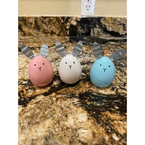 Ceramic Egg Bunny‎ Set With Galvanized Ears - Picture 1 of 1